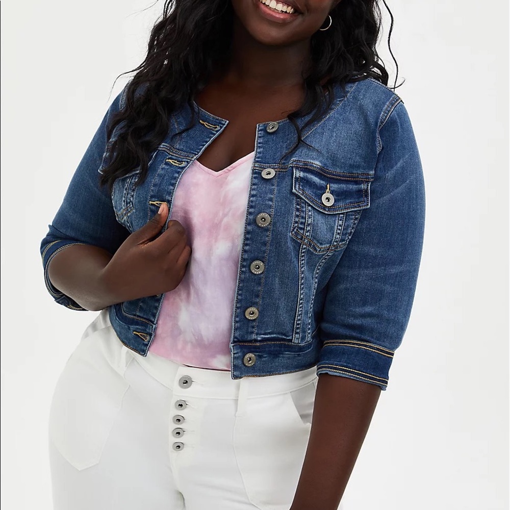 COLLARLESS JACKET by Torrid